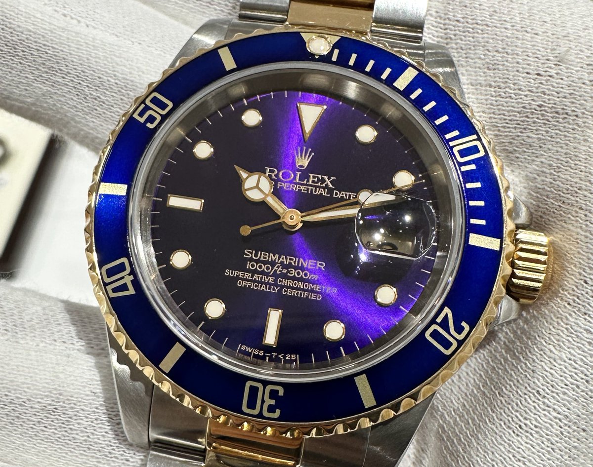 riberowatch's tweet image. みんな〜！またまた凄いの来ちゃいました！￼🍆

前回即売れだった「濃いめ」のヴァイオレット、なんと奇跡の再入荷です。

今回の個体も、期待を裏切らないしっかりとした紫。

角度によって表情を変えるこの色気、やっぱり16613のヴァイオレットは別格。