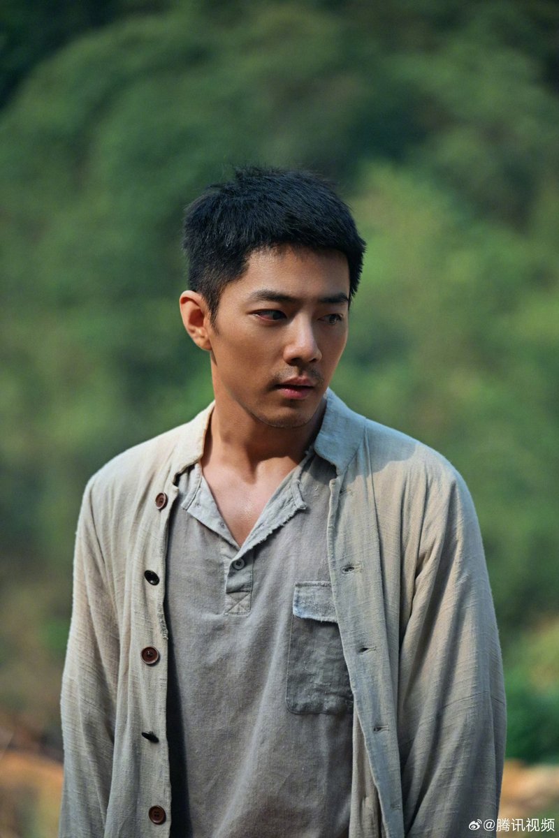 รูปเบื้องหลังของนายช่าง "โม่เต๋อเสียน" สุดพิเศษ
จากภาพยนตร์​ "Gezhi Town เมือง​นักสู้" 🛠️

10 รูป  [1/3]
📷 : 腾讯视频
weibo.com/2591595652/526…

#得闲谨制 #GezhiTown  
#XiaoZhan #肖战 #เซียวจ้าน​
#XiaoZhanFCThailand