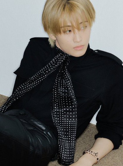 triblethru's tweet image. มองอะไรนักหนา ไม่เคยเห็นคนหรือไง

‘คนน่ะเคยเห็น แต่ที่สวยขนาดนี้..ยังไม่เคย’