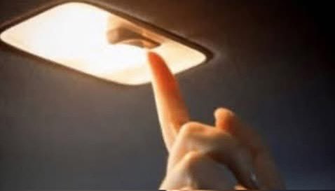 PraiseIro's tweet image. Parents acted like turning  this light on would crash the car✅

Is this true or false?🧐

You have the mic🎤🎙️

Arsenal Arteta Simi Ramadan Vini Mirabel Raya  Bottlers FC May Allah Lent Timber Omah Lay