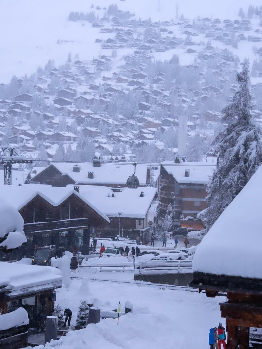 Snow Forecast.com tweet media