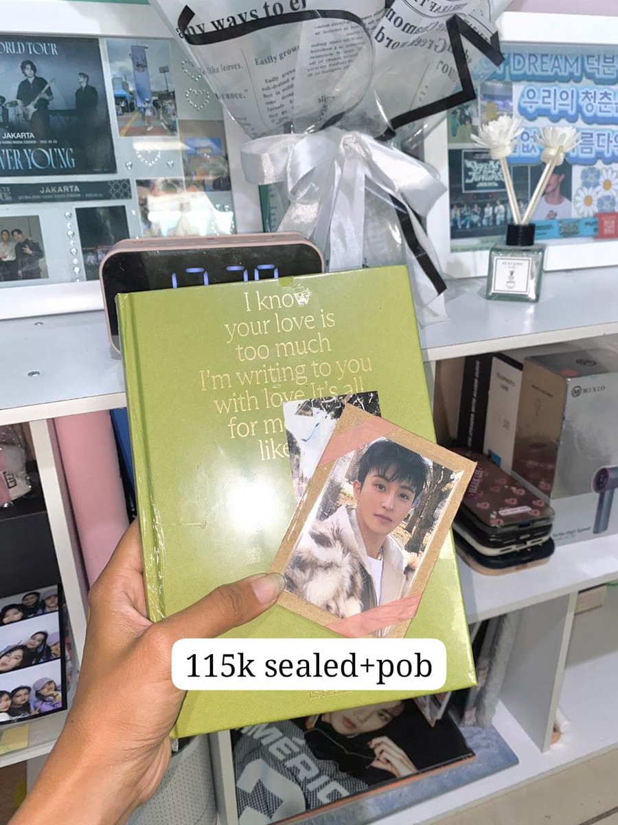 WTS / Want to sell

Photobook Righteous ver. Sealed with pob
✅️Freebies
❌️Pack+adm
🏠Bogor

t. Wts wtb trilogy righteous ver album #neosell