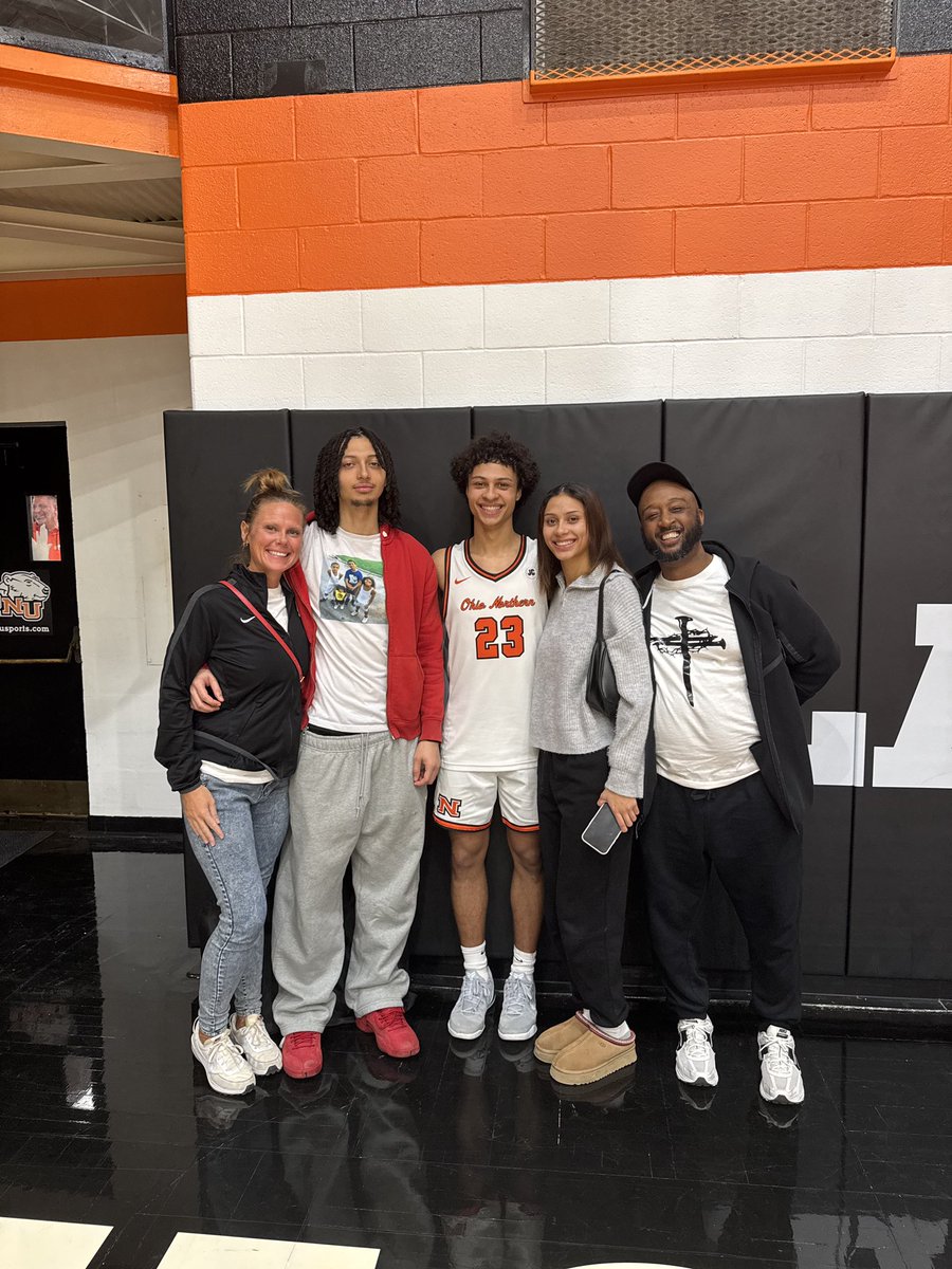 Tha419sCoachD tweet media