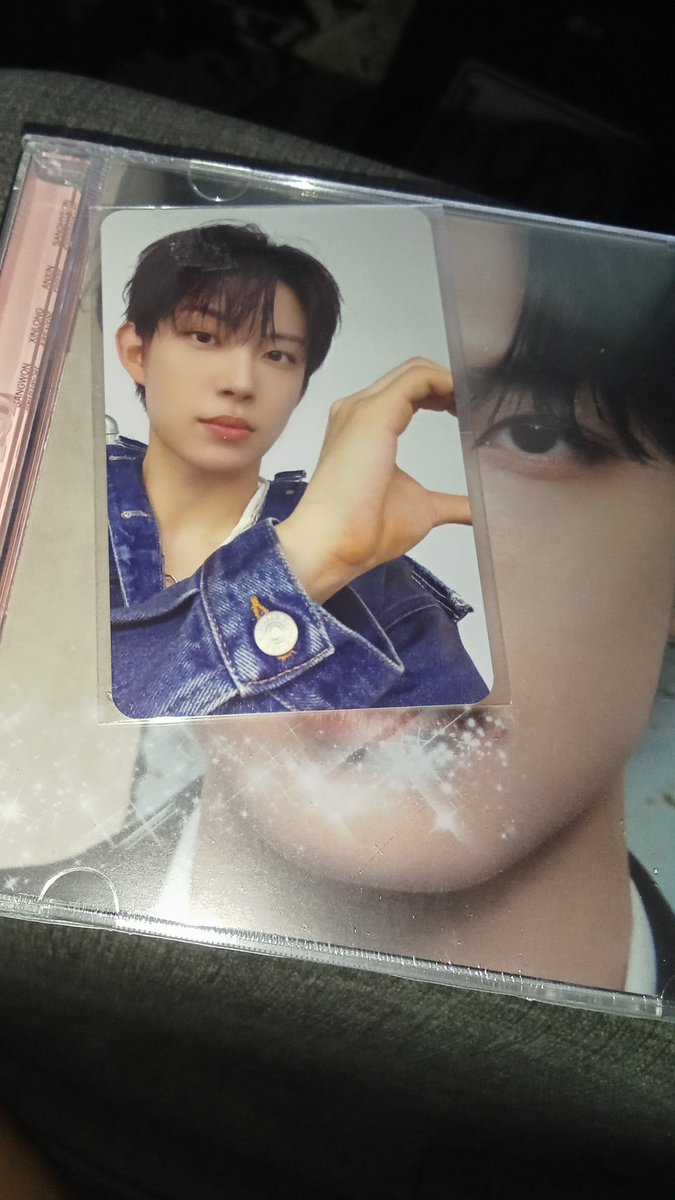 cia 🌸🌷 tweet media