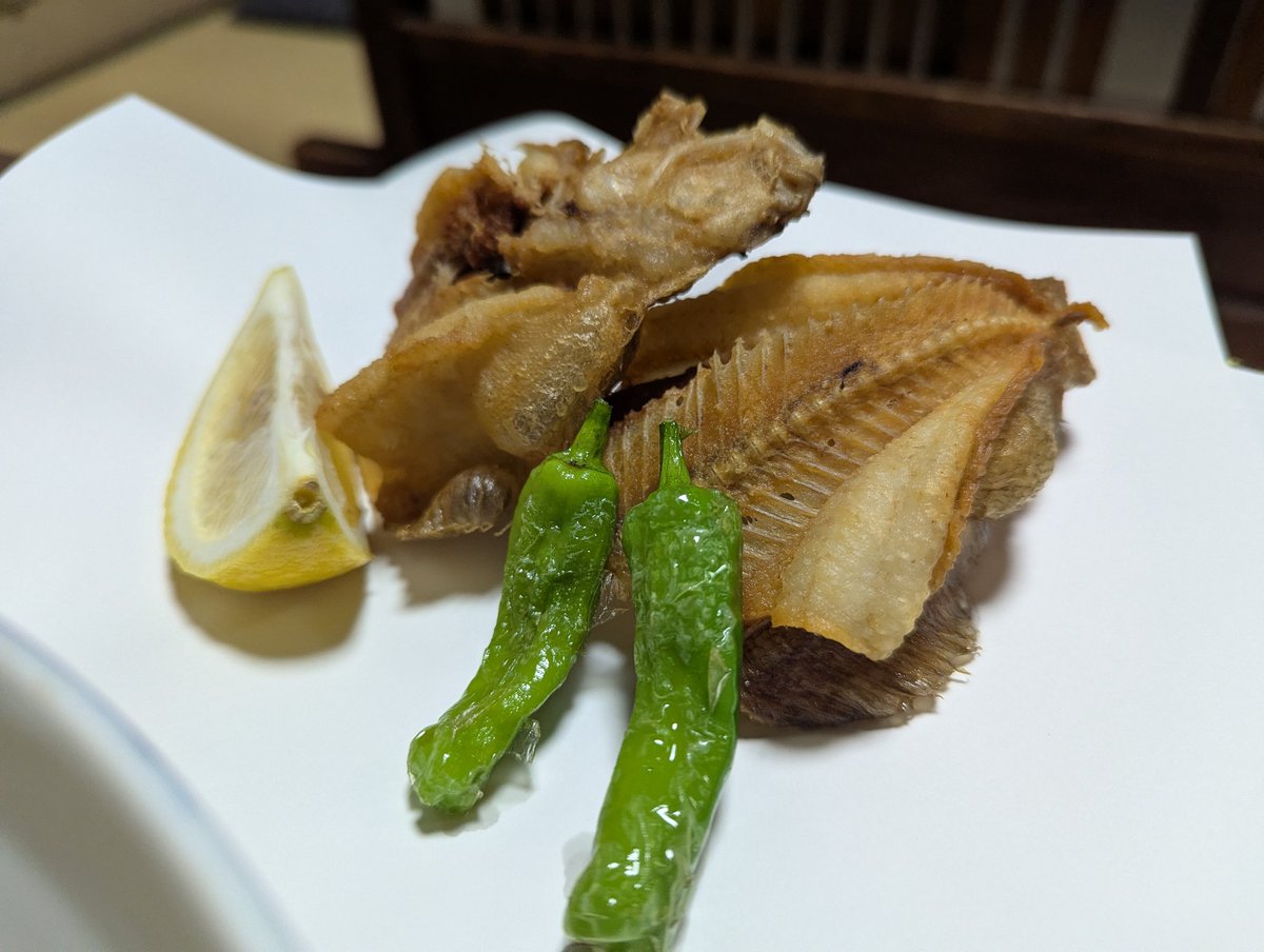 まだまだ寒いので金沢おでん最高ですわ
2人おったら色んなメニュー食べれていいね
東京でもぼっちじゃなくて複数人でメシしたい