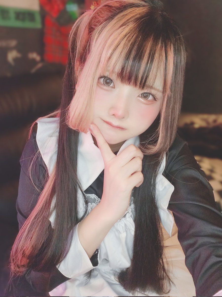 m1oxsh's tweet photo. お知らせです📢

2026年5月9日(土)メイドオンリー即売会の
#メイド博 サークルスペース頂きました🫖

みお～といえばメイド服！絶対今年は参加したかったから嬉しい🎶 実写､イラスト共にグッズを作れたらと思います✌🏻

そして初めての写真集も計画中です💭
お楽しみに‼️ わーい‼️ https://t.co/X7RdftitL1