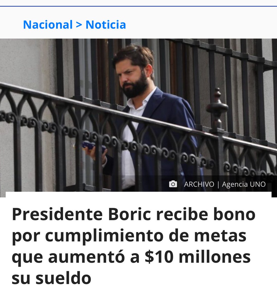 DRESTRUM__Pl's tweet image. 🔴 AHORA | Boric se auto regaló un bono por dejar tirados a los afectados por los incendios. Será pagado con los impuestos de esos mismos afectados.