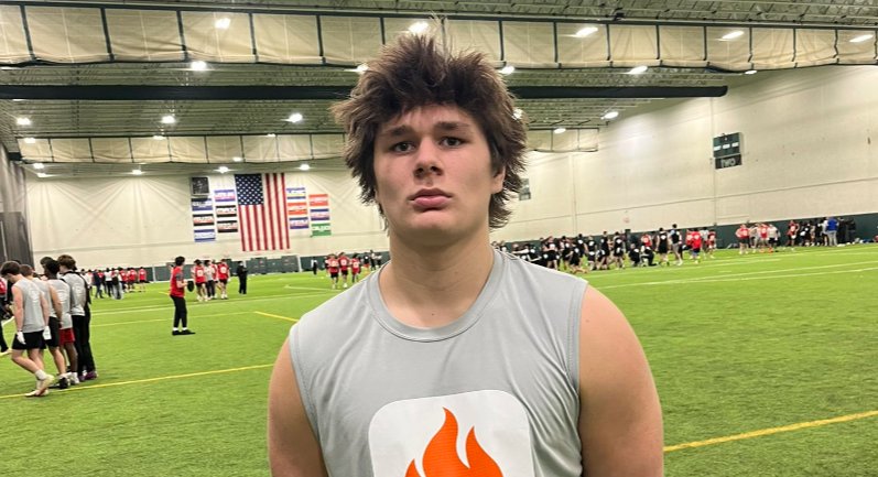 EDGYTIM's tweet photo. Next: Today we feature Downers Grove South
@DGS_Football  2027 FB/LB @NickMajchrowicz 
Nick Majchrowicz who is a name to watch. Are you Next? https://t.co/6yZIdMLSv0 https://t.co/C7nddoHCW5