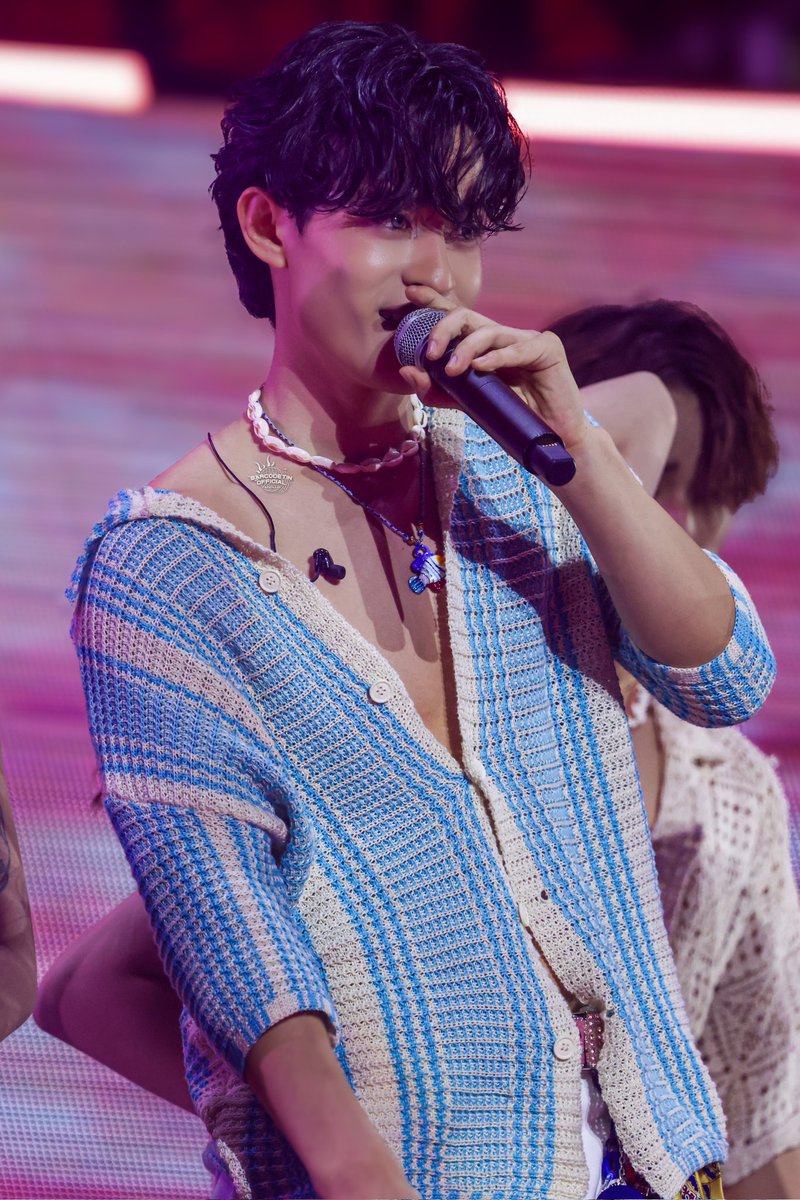 His soul carries a rare kind of beauty💚
#barcodetin