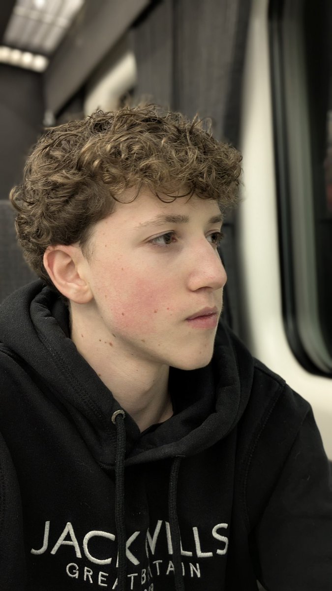 The Right Track tweet media