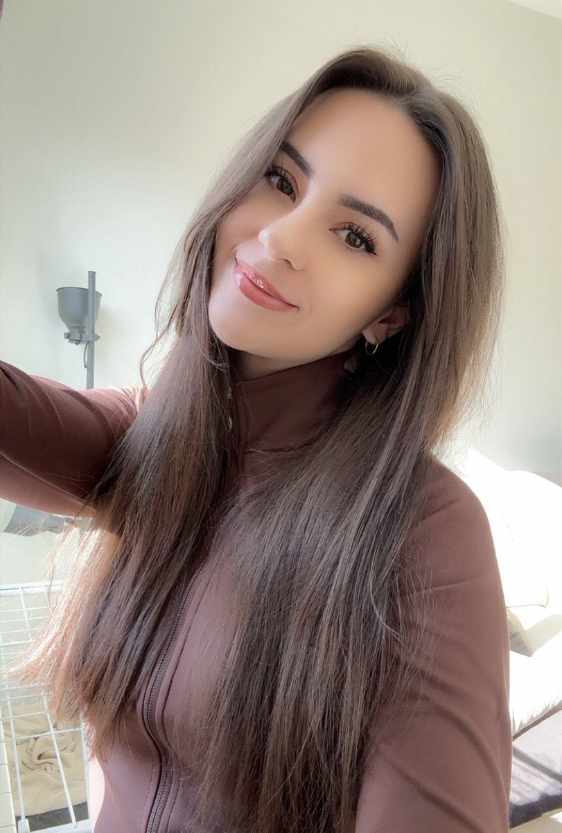 LoveIyer tweet media