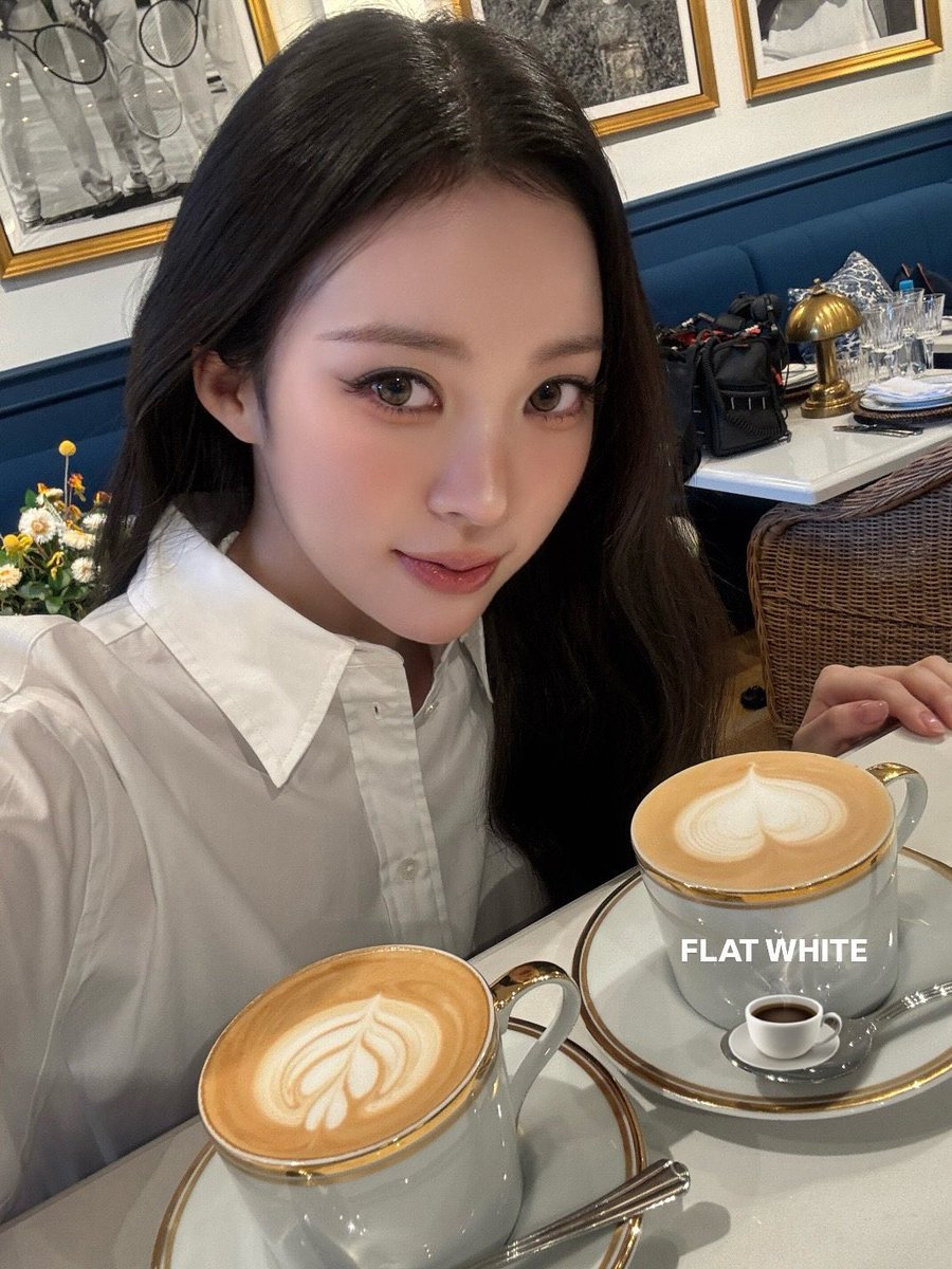 zzzumrin's tweet image. 미야오 나린 💕💕💕💕💕
광복절에 태어난 태생부터 애국자 07년생 5개국어 가능자 올라운더에 팬사랑 지지 않는 이여자 지금 잡으셔야합니다