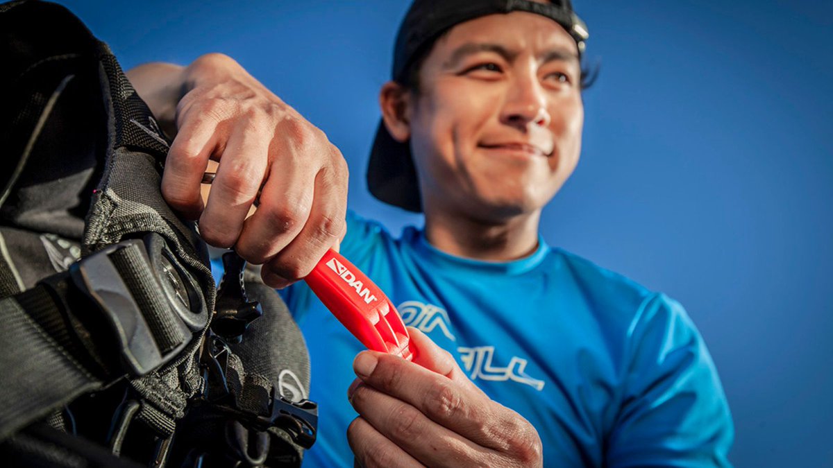 DiveSafety's tweet image. Sound travels, signals save. 📡 Use a whistle + PLB or ENOS® to stay found. Register your locator before every trip. 

#DiveTech #DANSA 

🔗 ow.ly/WTPq50X6GXI