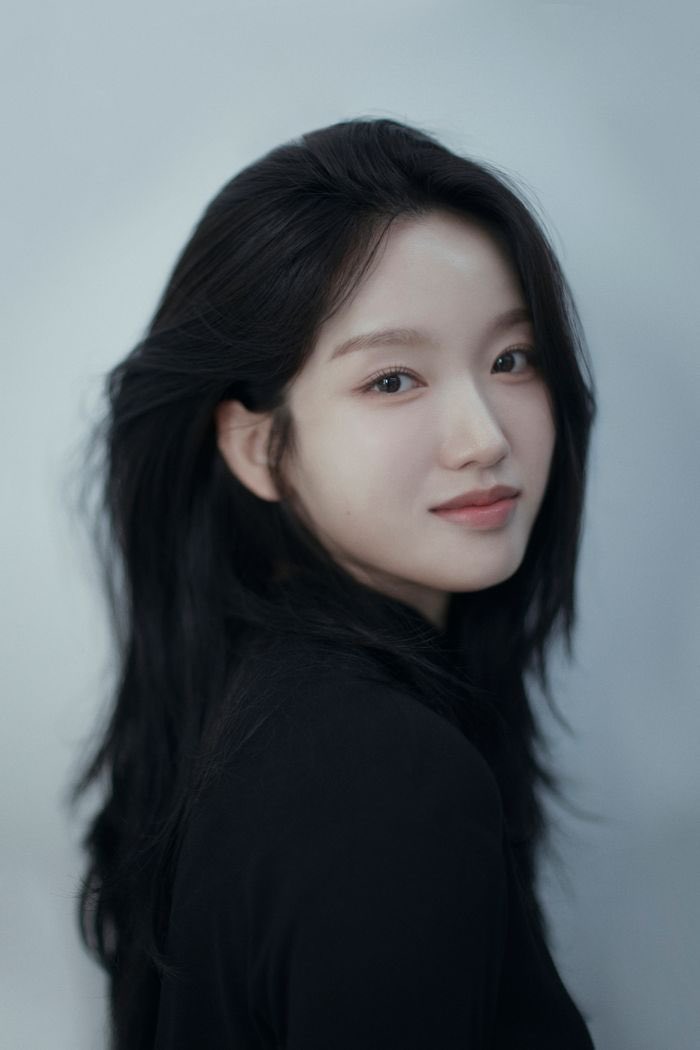 - 260210 Gowon Profile Picture Update