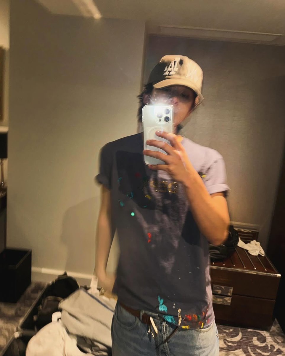 † tweet media