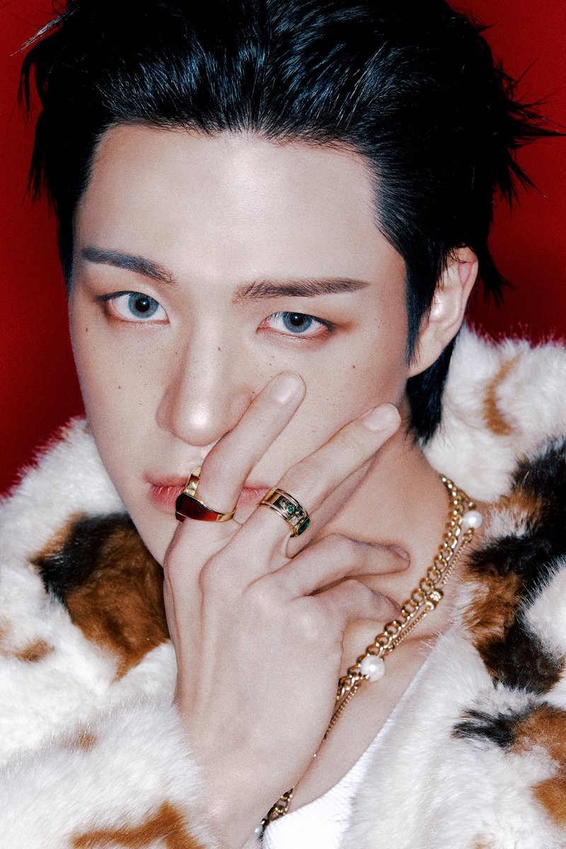 ว้ากกกกพี่เจโน่กับตาสีฟ้าพี่ฝรั่งมากกก