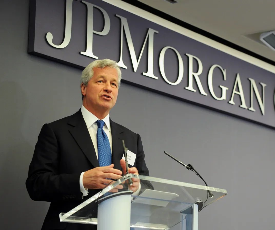 xMarketNews's tweet image. BREAKING🚨 BILLIONAIRE MAX KEISER SAYS A 50% SURGE IN STRATEGY $MSTR COULD BANKRUPT JPMORGAN

JPMORGAN reportedly holds a major short position

Now, Retail investors are backing Saylor against corrupt banks

LIKE 👍 if you want to see JPMORGAN fall