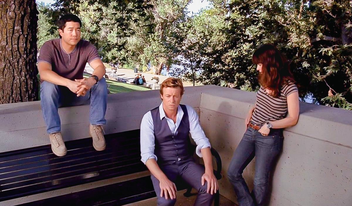 why does this look like they’re participating in senior skip day