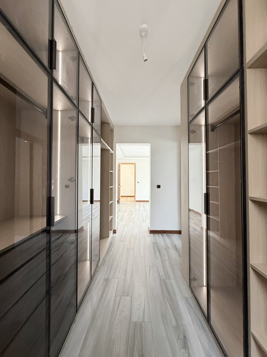Properties 360 tweet media