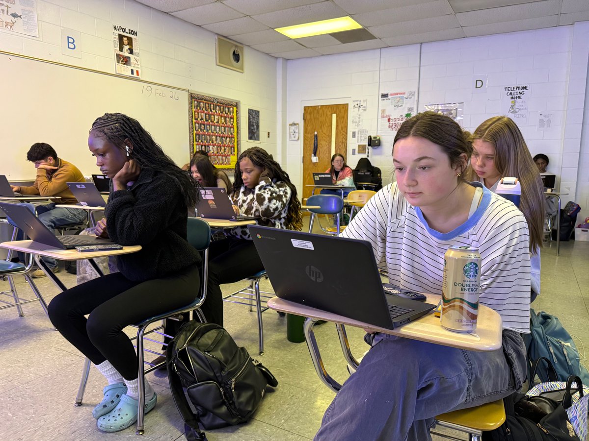 Paul Huggins #teachwithpurpose2day tweet media