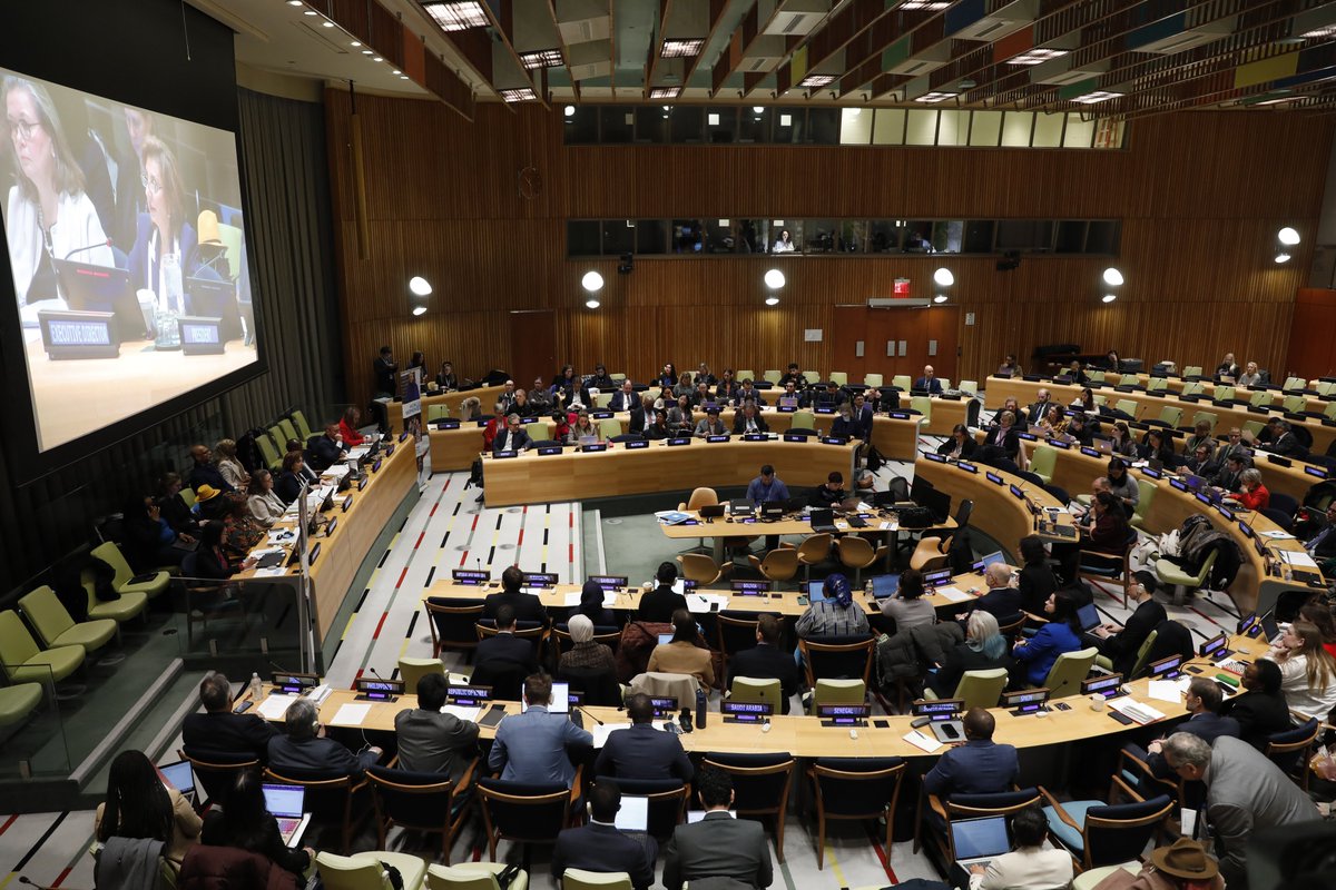 unwomenboard's tweet photo. 📢Welcome back to the final day of the First Regular Session!

Chaired by H.E. Ms. Sophie de Smedt of @BelgiumUN, the session resumes at 10am with briefings on organizational culture, anti-racism and racial discrimination, &amp; risk management.

Watch live📺: https://t.co/w1XCk9qmJJ https://t.co/aTo0tFCJxz