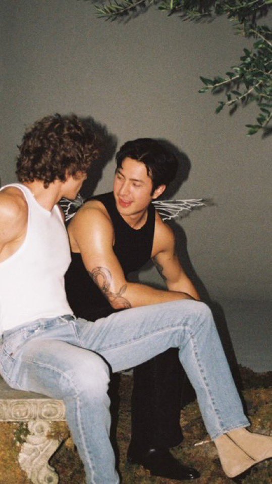 like fully looking at connor’s lips here i said oh im sure!!