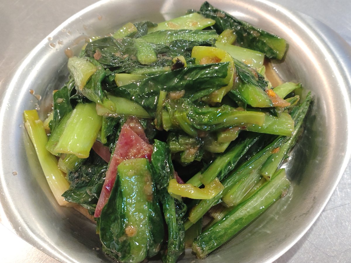 円頓寺本町商店街のENDOJI BREWINGさんへ

クラフトビール✕２（ALT参照）
青菜の炒め物（エビミソ）

今日の締めはクラフトビール
帰る前、麗麗定期公演の余韻をクラフトビールでゆっくり落ち着かせていく
明日から４連休！
#ENDOJIBREWING
#円頓寺本町商店街