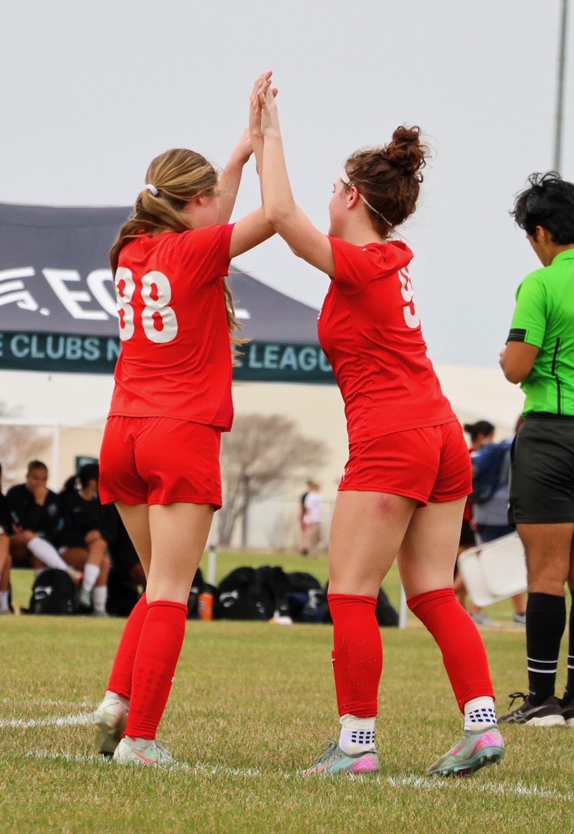 mya simpson tweet media