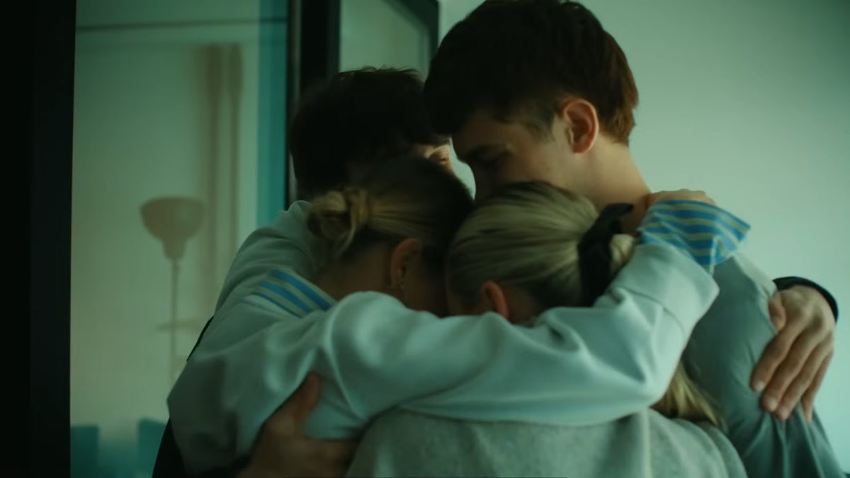 checked in on him, talked to him normally, and never questioned his identity. their conversation felt so safe and respectful, and wasnt invasive at all. life is great again #sramhr