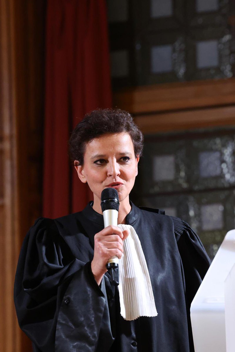 Najat Vallaud-Belkacem tweet media