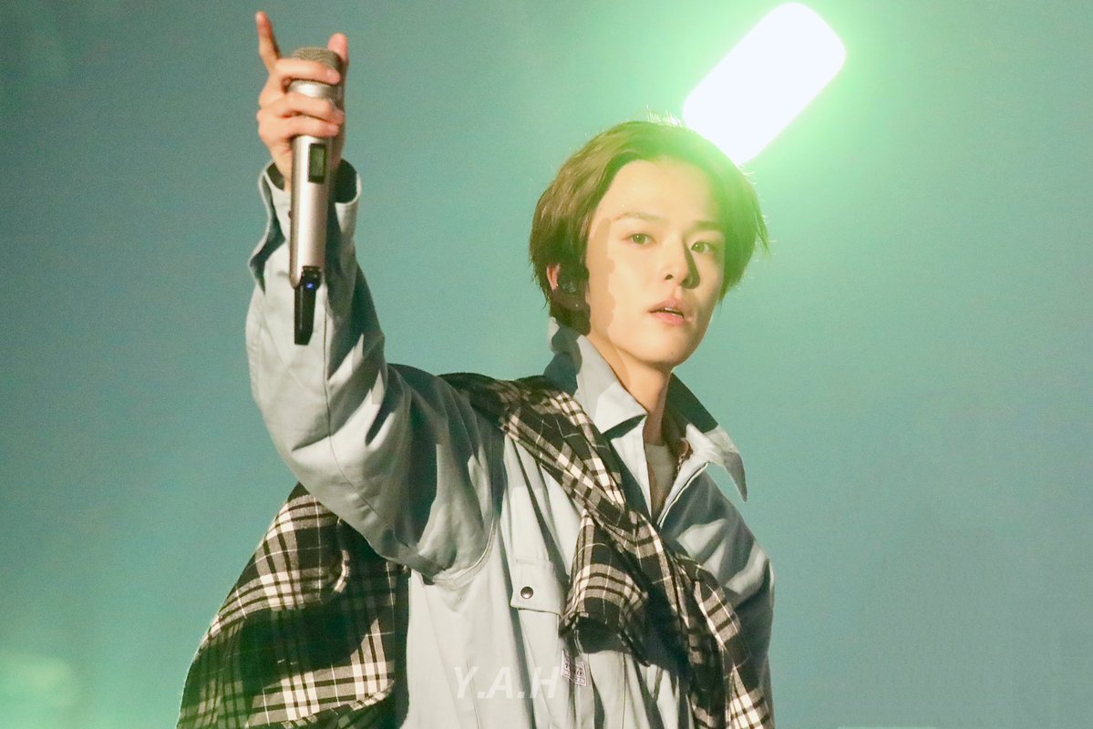 𝙔.𝘼.𝙃 tweet media