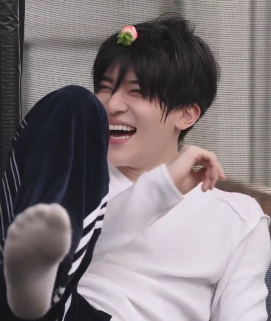sionlovebot's tweet photo. 발 진짜 귀엽다ㅎㅎ https://t.co/PfoV9ArlU2