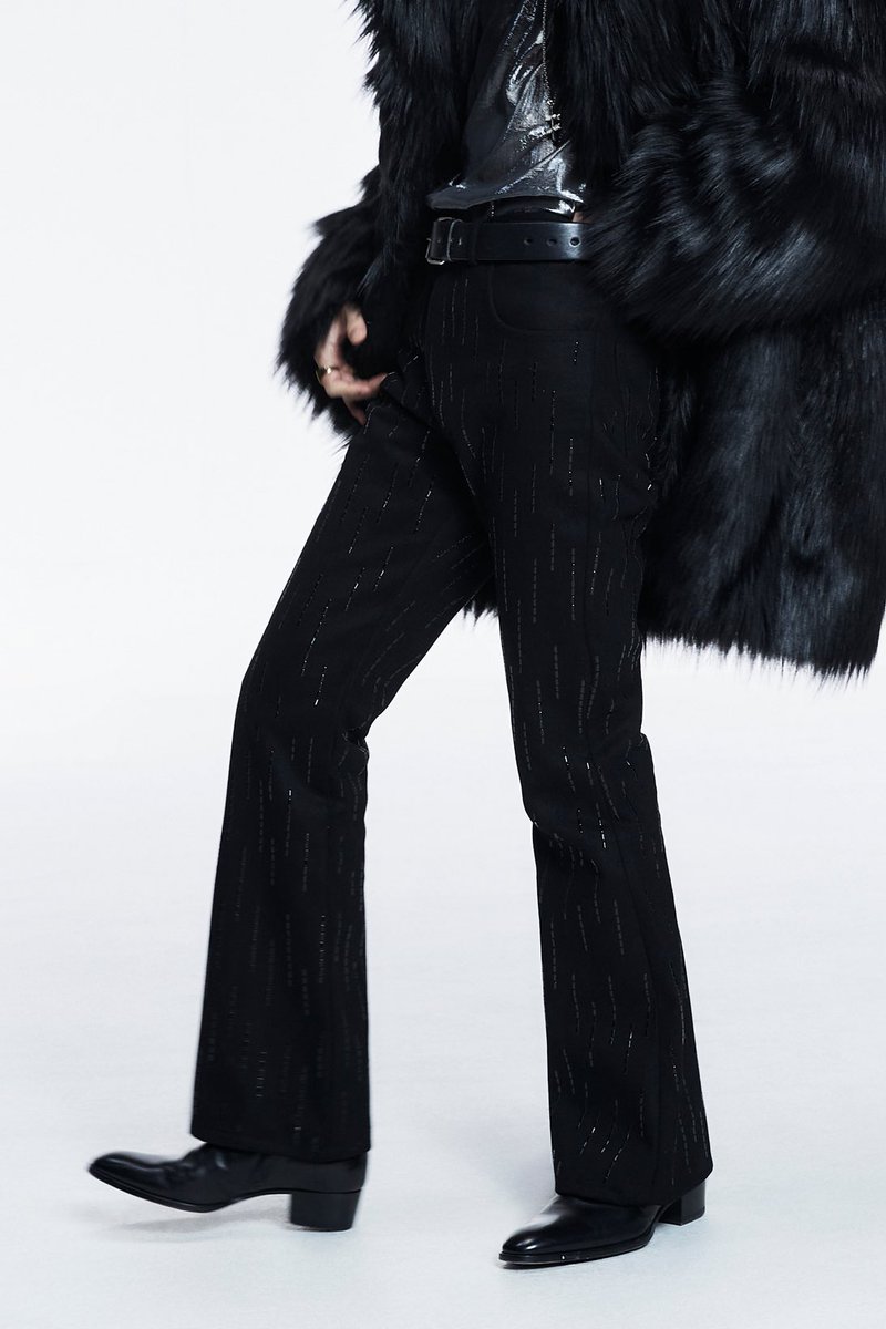 ผมจะตายเพราะความสวยของพี่_:(´ཀ`」 ∠):