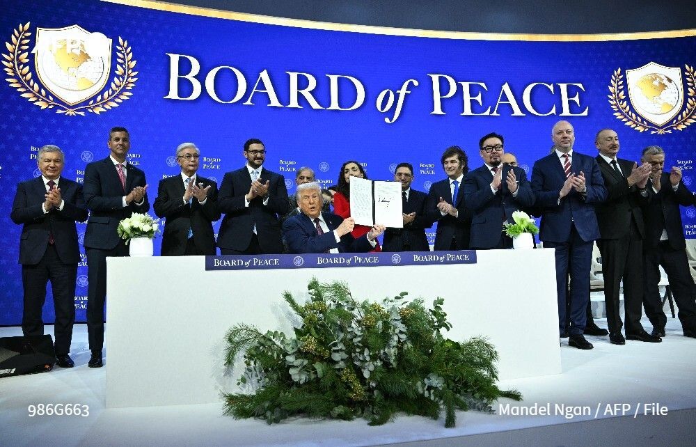 🇺🇸 US President Donald Trump gathers allies to inaugurate the "Board of Peace," his new institution focused on progress on Gaza but whose ambitions reach much further. 
➡️ u.afp.com/S6sj