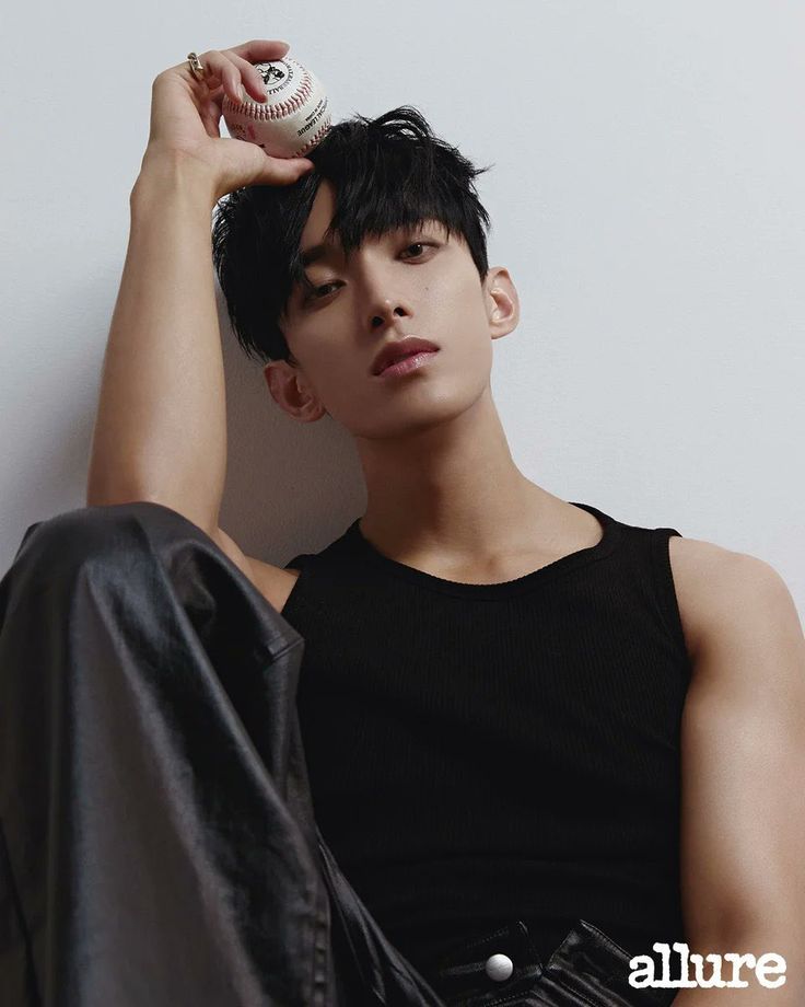 [INFO] #DOKYEOM will be singing the OST for the newest season of the hit Naver Webtoon "Return of the Mount Hua Sect (화산귀환 / Return of the Blossoming Blade)". ⚔️

Titled "지는 법은 배운 적이 없으니까 (Literal Translation: I've Never Learned How to Lose)", the track is