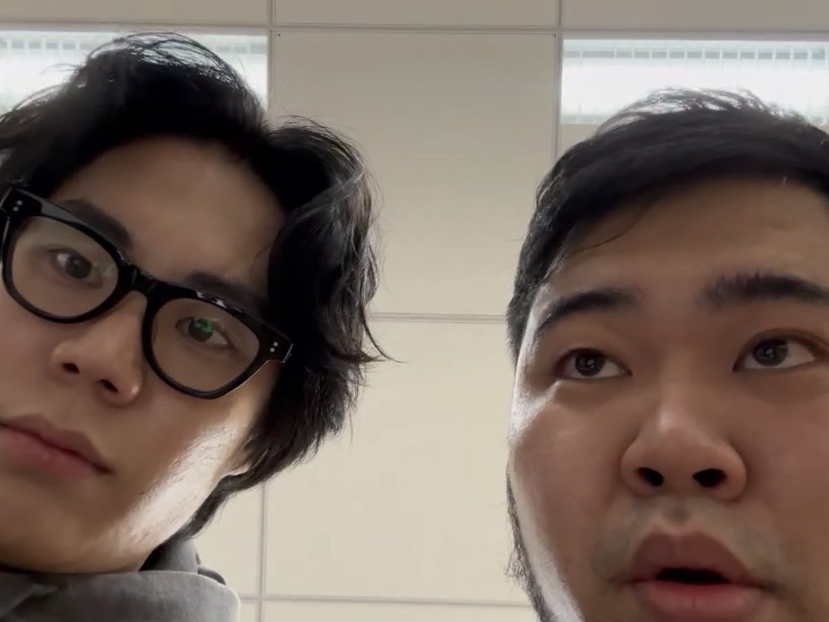 RE:IWAROMAN tweet media