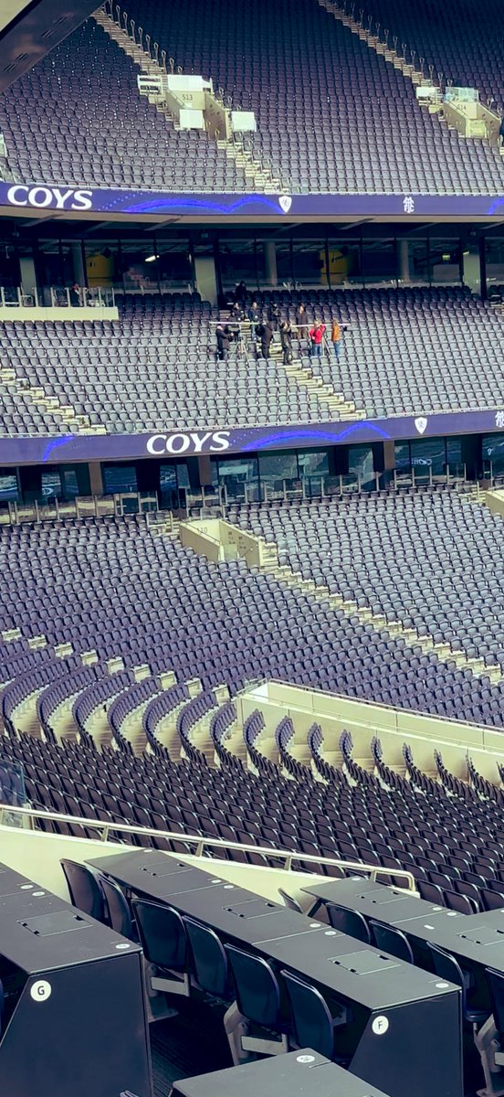 ....S e z z y…. tweet media