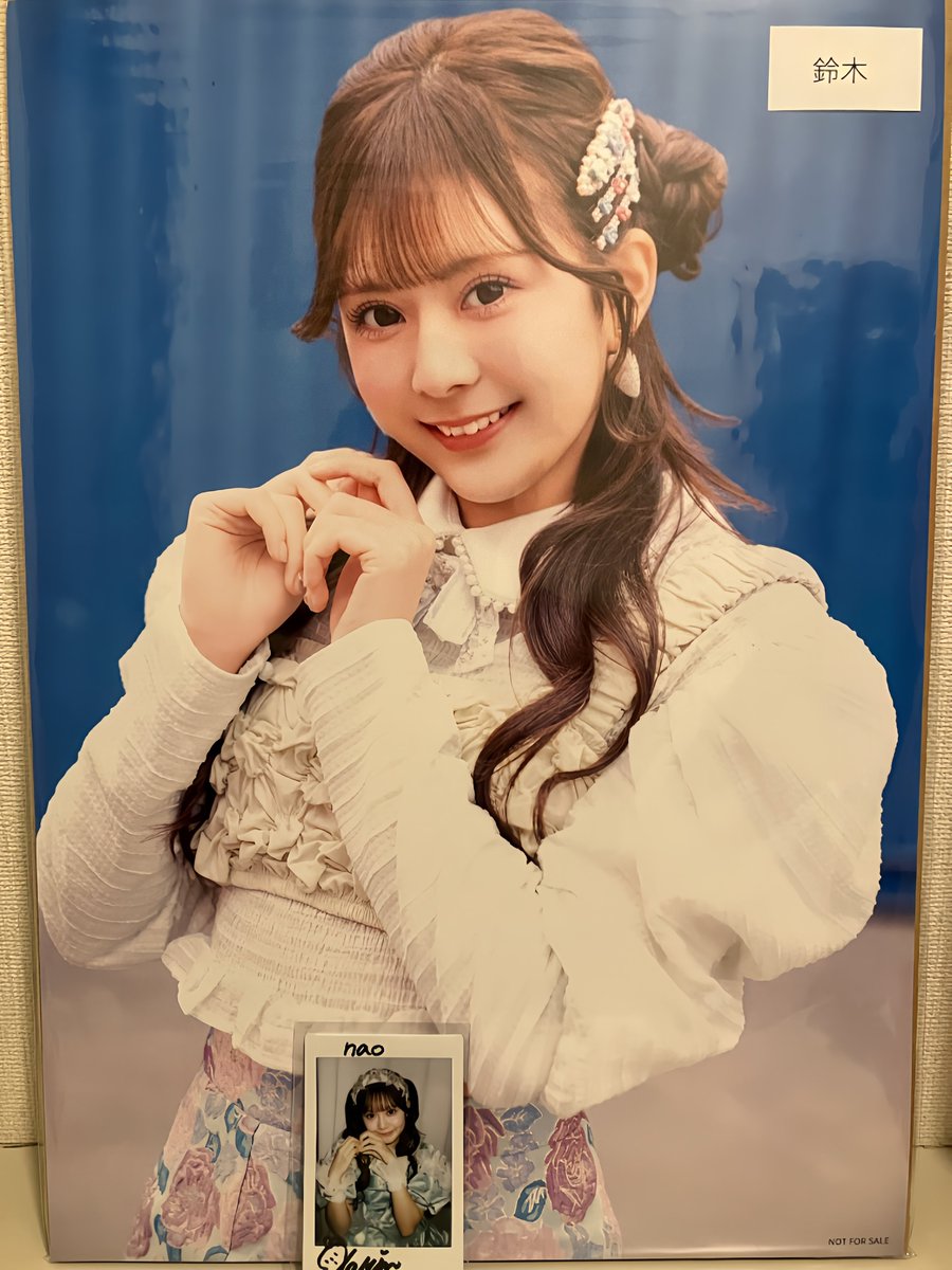 りんりんのポスターとチェキが届きました🌟 チェキのポーズと表情