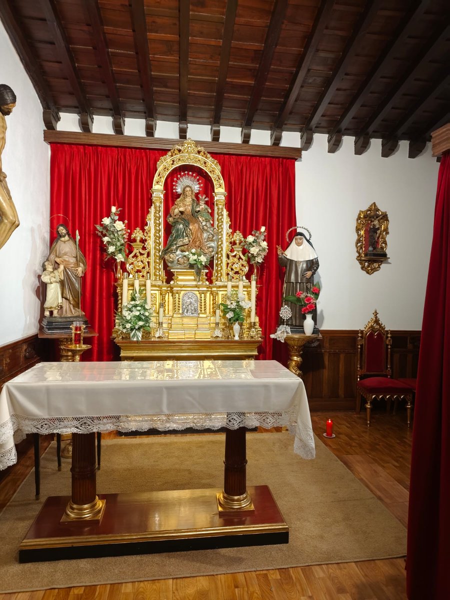 IrlanLoreto's tweet photo. Los alumnos de 3° de ESO han hecho una magnífica visita guiada al Parlamento de Andalucía organizada por el AMPA, Basílica de la Macarena, Casa natal de Santa Ángela de la Cruz y la biblioteca y Centro de investigación y recursos de las artes escénicas de Andalucía Santa Lucía. https://t.co/jADfGcuco2