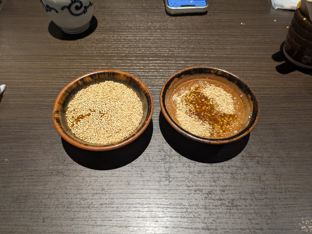 エクス tweet media