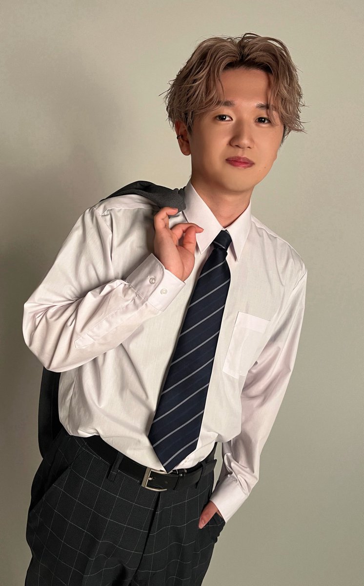 ランダム Raolie fuku IJL hhu REJECT 缶バッジ