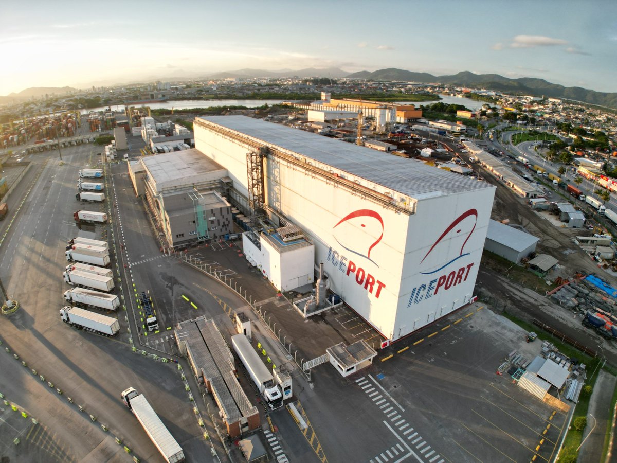 WorldCargoNews's tweet image. Portonave’s cold storage facility at the Port of Navegantes has been authorised to handle temperature-controlled cargo for the South Korean market.  #WorldCargoNews #containershipping #coldstorage worldcargonews.com/business-comme…