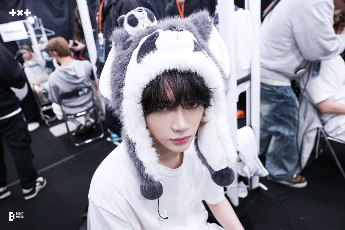 RT @beomzzi: ( 2 / 3 )