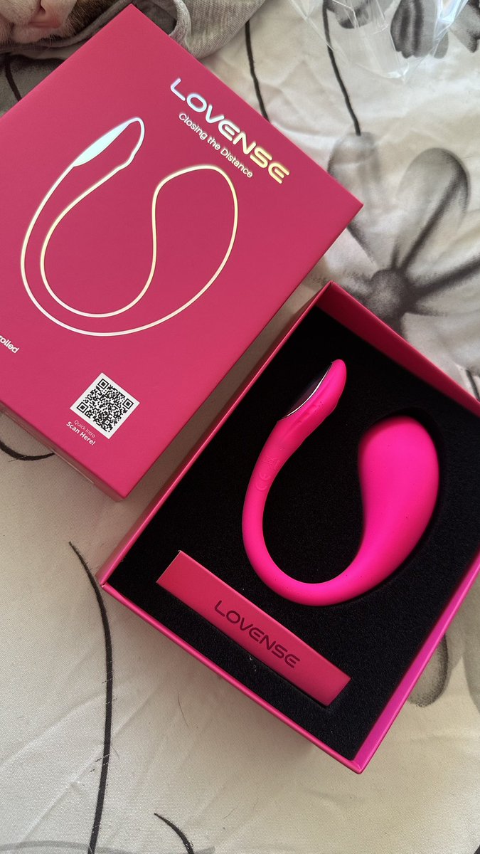 secret_muses's tweet photo. Me acaba de llegar mi regalito de la #secretparty de @amateur_tv , voy a estrenarlo ahora mismo!! Vienes??? ๐ฅต https://t.co/GGNt7Nvfur