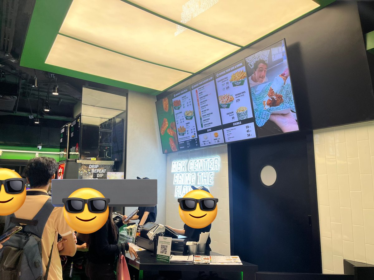 ทุกคน ในที่สุดก็ได้กินร้าน 『Wingstop』 ที่มาเปิดตรง MBK แล้วล่ะ!!!

ร้านนี้ก็คือเป็นร้านไก่ทอดเจ้าดังจากอเมริกา มีความแบบ บาป! บาป! บาป! ในทุกสัมผัส

เมนูเด็ดคือซอสแรนช์ แบบอร่อยมาก นัวมาก ซอสชีสก็อร่อย จิ้มกับไก่คือ 10 10 10

ระดับความเผ็ดมีให้เลือกตั้งแต่ไม่เผ็ด >> เผ็ดแสงพุ่ง