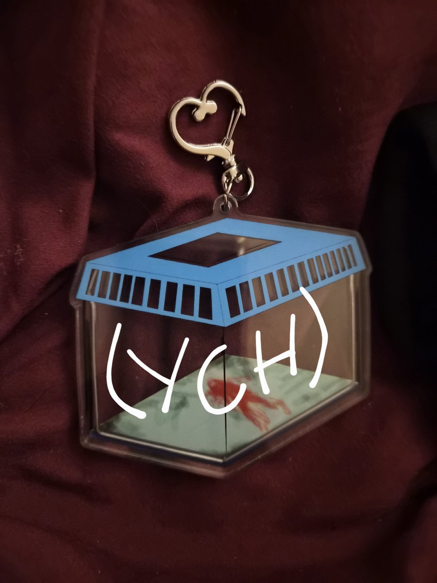 KingLadyMarlin's tweet image. Okayyyyy sooo I've decided to sell these as custom YCH keychains!! Since I can't open them up they will be painted on, but I thought it'd be cute anyway :3

Link will be in the replies!!

#saw #sawtwt #YCH