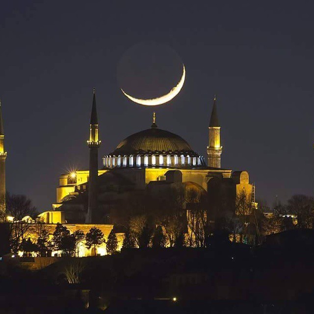 DeliceliHalil's tweet photo. Ramazan-ı şerifimiz mübarek, sevdiklerimizle birlikte iki cihan saadetimize vesile olsun https://t.co/0teYF0ell4