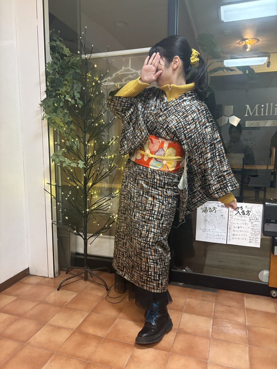 2/1のきもの👘 この日はひたすら編み物してた♪🧶 みんなバッチリ決め