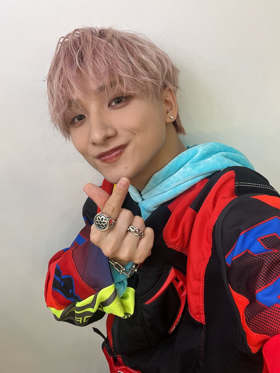 buddiis's tweet photo. ／
#BUDDiiS vol.11 Hall Tour - FLORiiA -
＼

ツアー初日まであと8️⃣日✨

📍【千葉】市川市文化会館
＃バディ の皆さまにお会いできるのを
楽しみにしています💐

#BUDDiiS_FLORiiA
#FUMIYA https://t.co/txRB4ivUHl