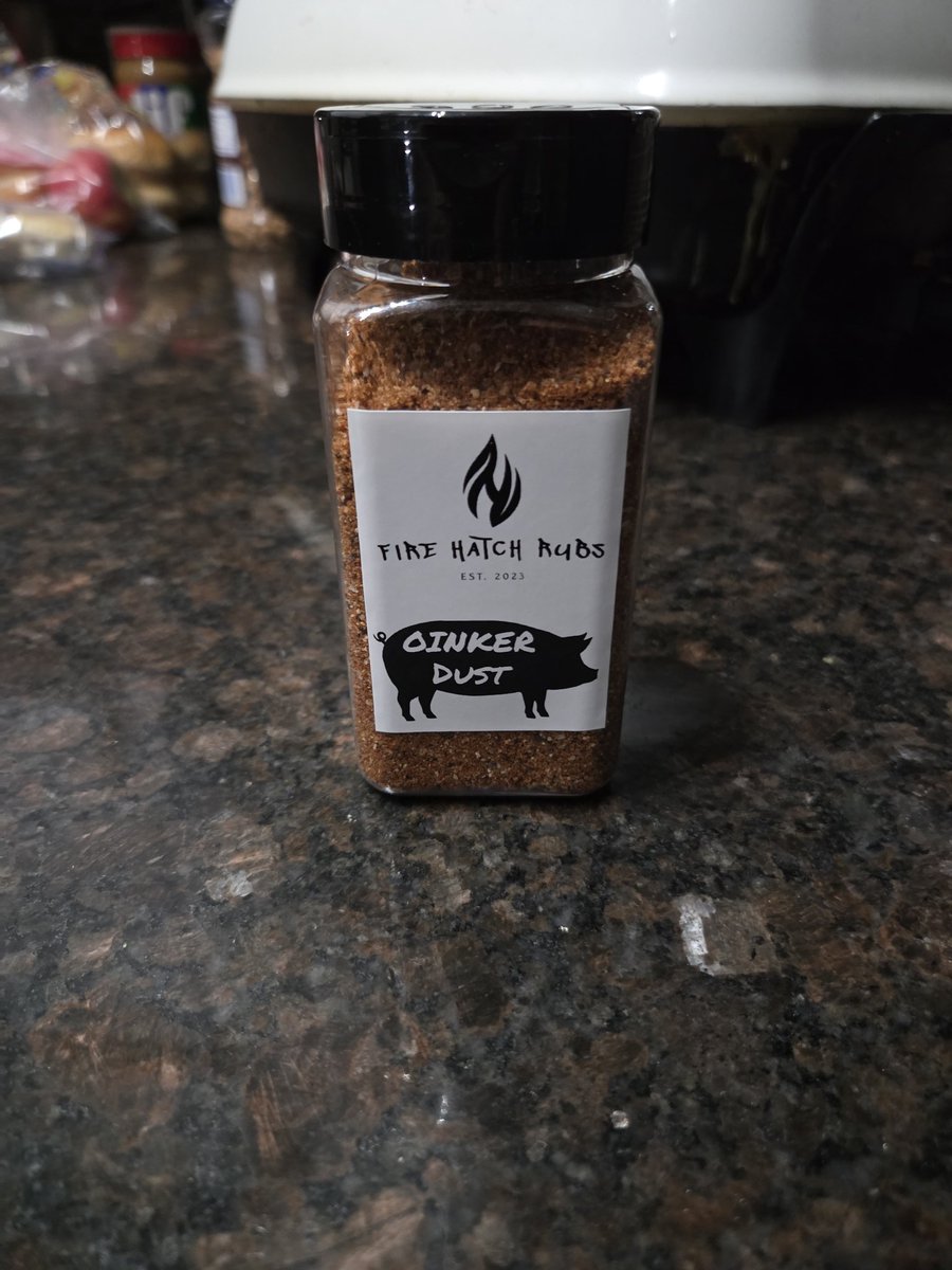 Coalguy1992's tweet photo. Let's have some fun today.  @FireHatchRubs #OinkerDust #porkbutt #grillmat https://t.co/9Me5bNKP6Z